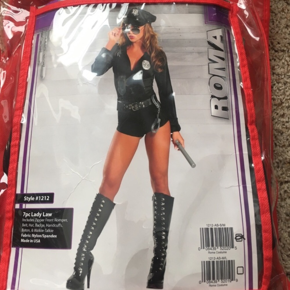 SEXY COP COSTUME 👮🏾‍♀️